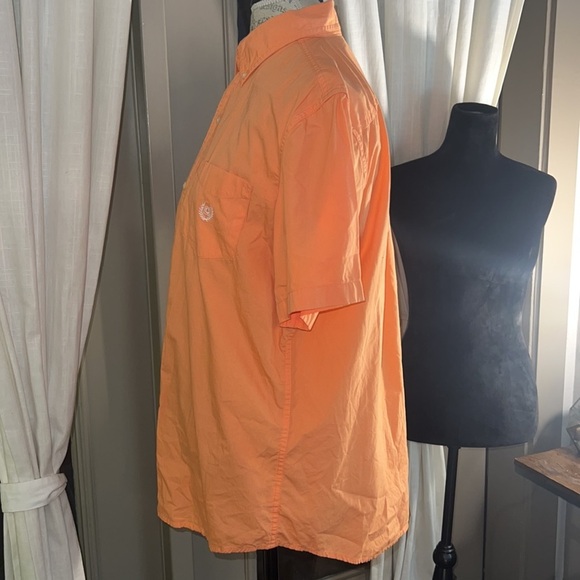 Chaps orange shortsleeve button up collar men’s shirt - Picture 7 of 8